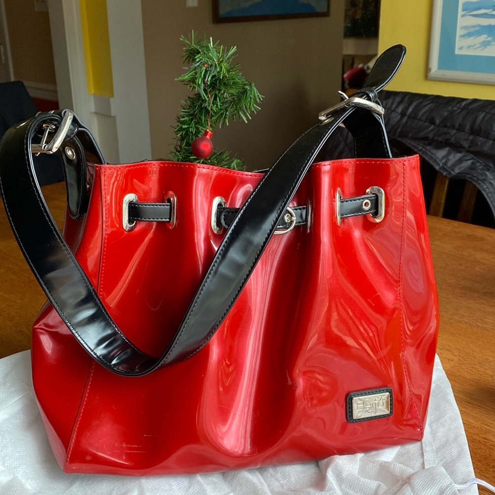 Glossy red purse